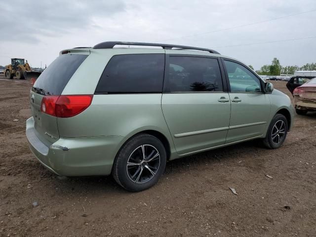 2006 Toyota Sienna XLE