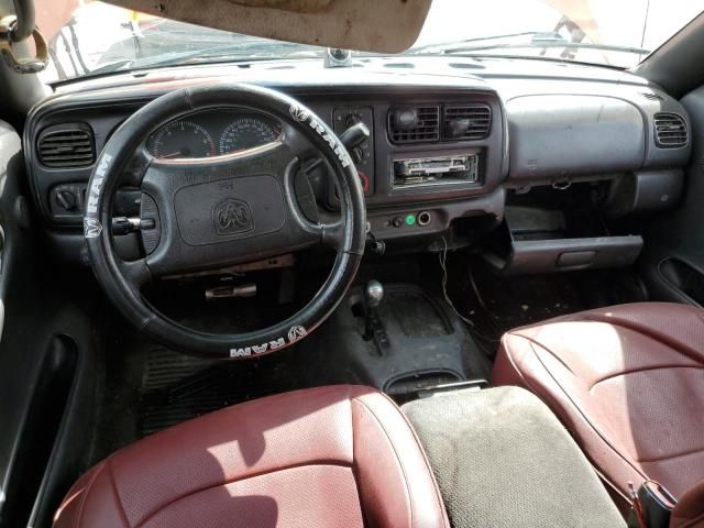 2000 Dodge Dakota Quattro