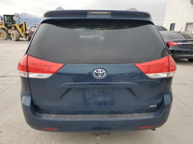 2011 Toyota Sienna XLE