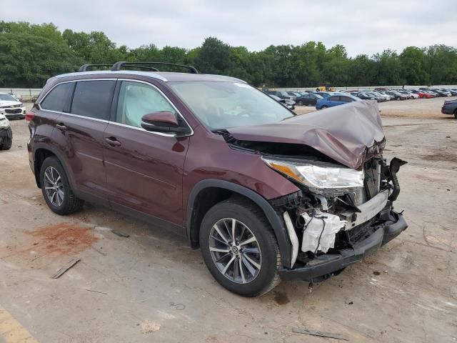 2019 Toyota Highlander SE