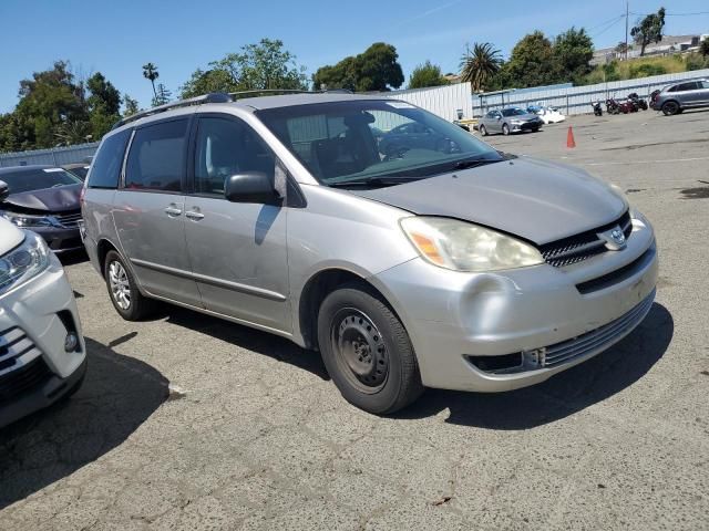 2004 Toyota Sienna CE