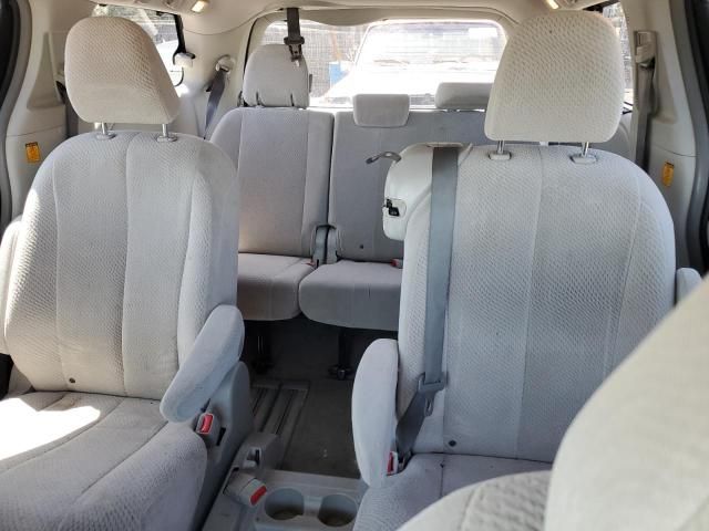 2011 Toyota Sienna LE