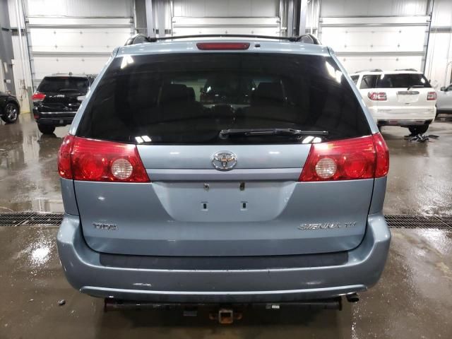 2006 Toyota Sienna XLE