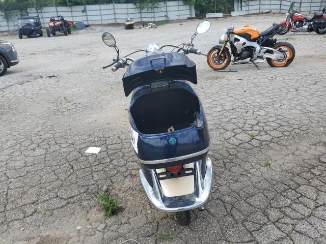 2021 Amig Scooter