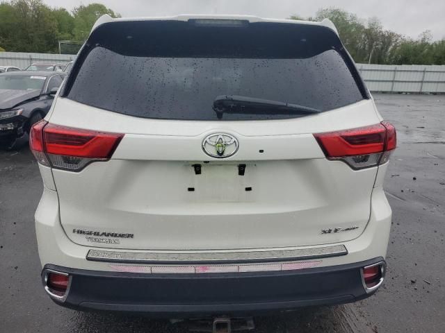 2019 Toyota Highlander SE