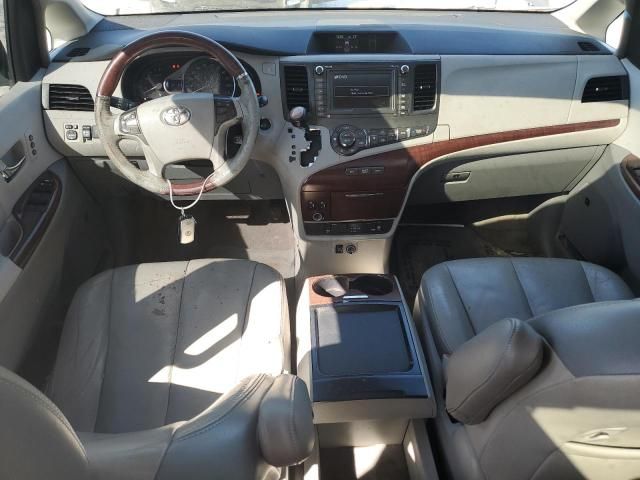 2011 Toyota Sienna XLE