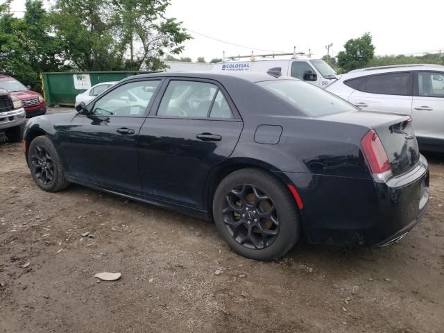 2022 Chrysler 300 Touring L