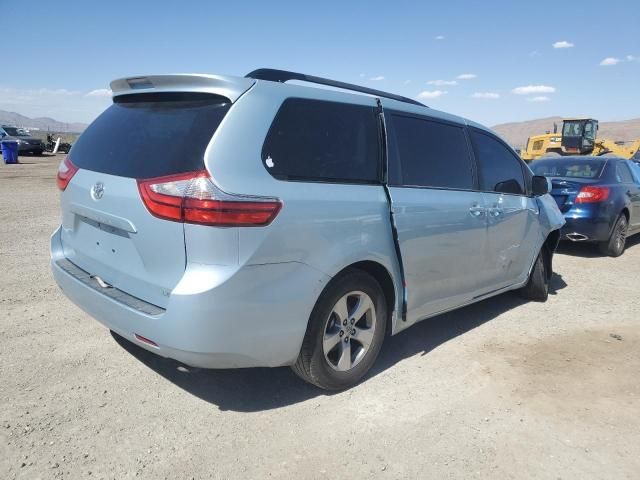 2015 Toyota Sienna LE