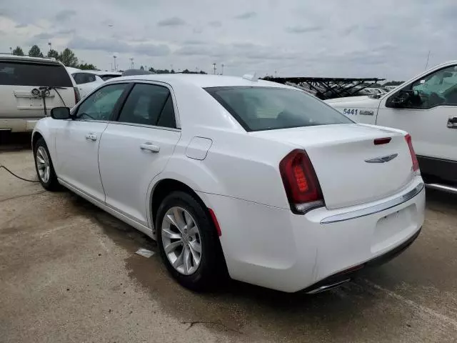 2015 Chrysler 300 Limited