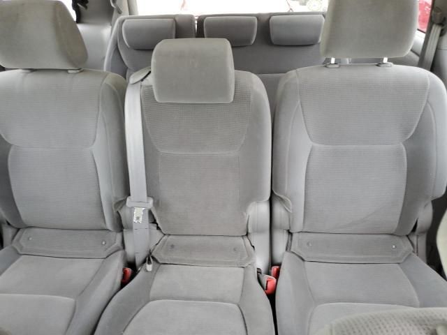 2005 Toyota Sienna CE