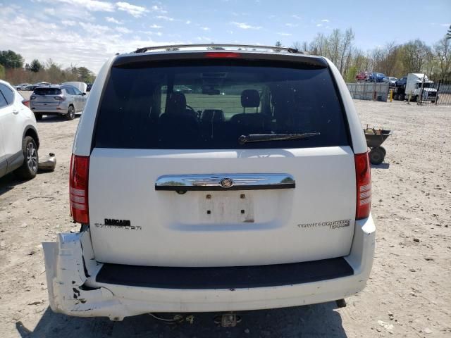 2010 Chrysler Town & Country Touring