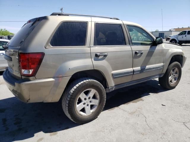 2005 Jeep Grand Cherokee Laredo