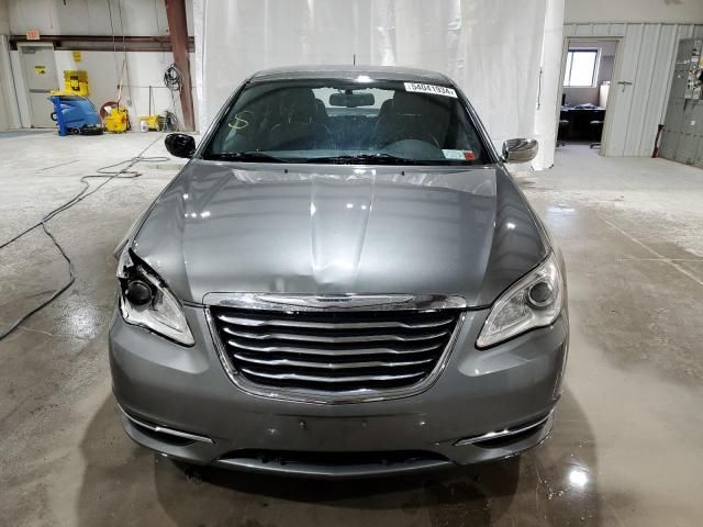 2013 Chrysler 200 Limited