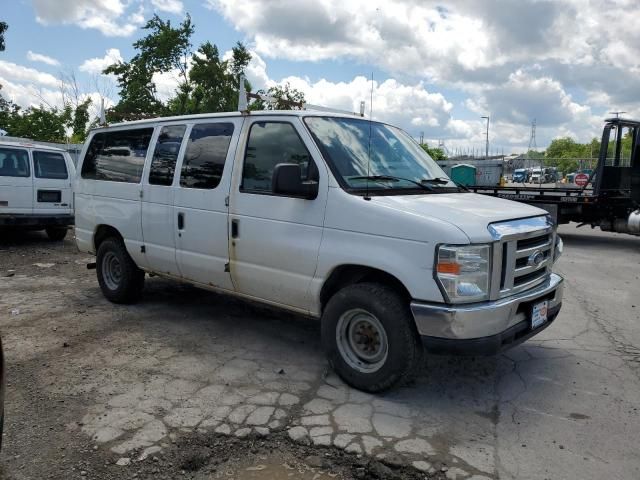 2012 Ford Econoline E350 Super Duty Wagon