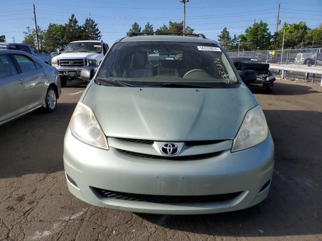 2009 Toyota Sienna CE