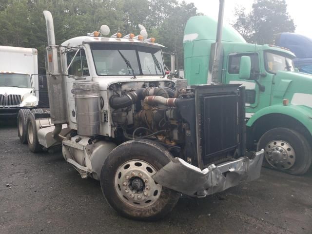 2003 Peterbilt 379