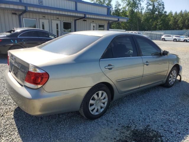 2005 Toyota Camry LE