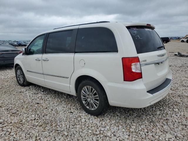 2013 Chrysler Town & Country Touring L