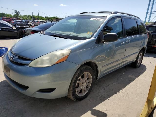 2006 Toyota Sienna LE