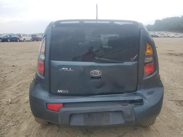 2011 KIA Soul +