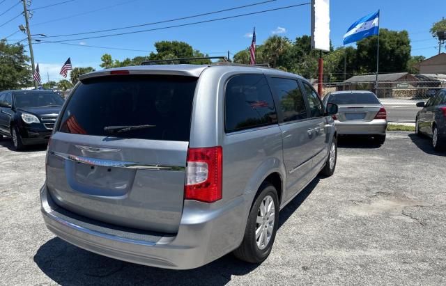 2014 Chrysler Town & Country Touring