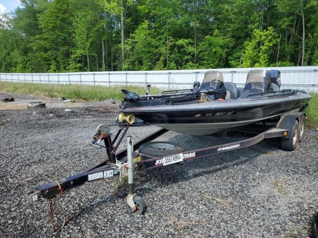 1992 Stratos Boat