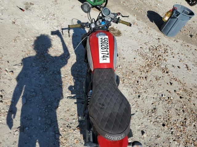 2015 Ducati Scrambler 800