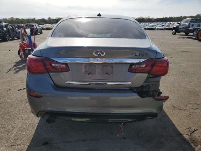 2015 Infiniti Q70 3.7