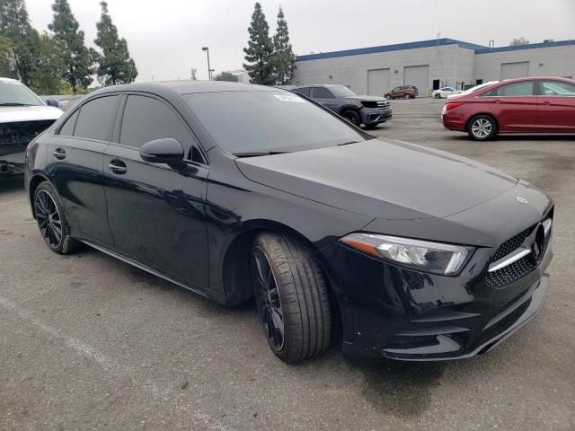 2019 Mercedes-Benz A 220