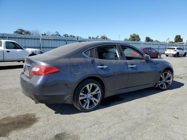 2011 Infiniti M56 X