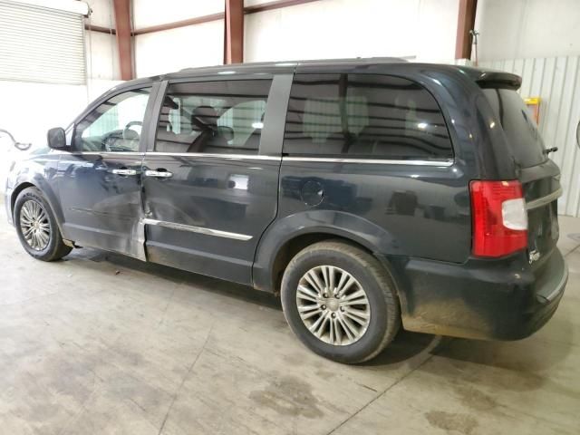 2013 Chrysler Town & Country Touring L