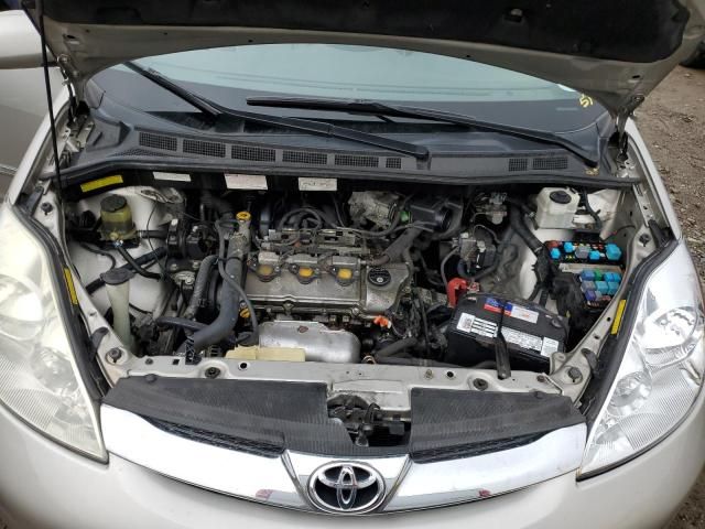 2006 Toyota Sienna XLE