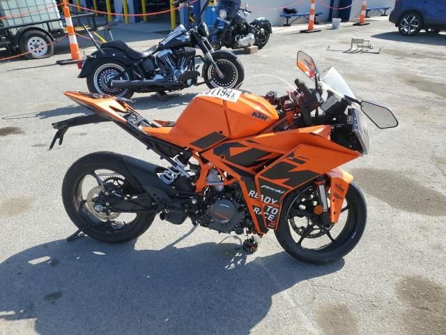 2023 KTM 390 RC