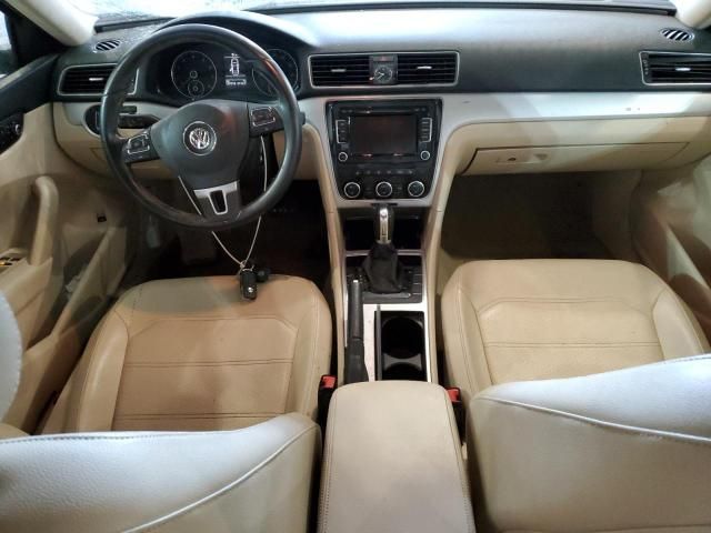 2012 Volkswagen Passat SE