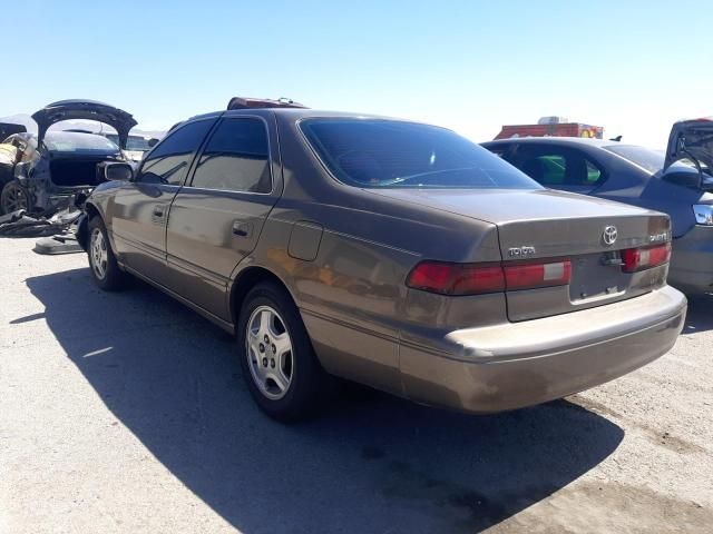 1999 Toyota Camry LE