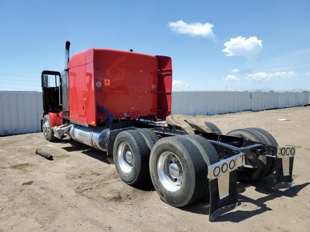 2006 Freightliner Conventional FLD132 XL Classic