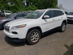 Vehiculos salvage en venta de Copart Marlboro, NY: 2017 Jeep Cherokee Latitude