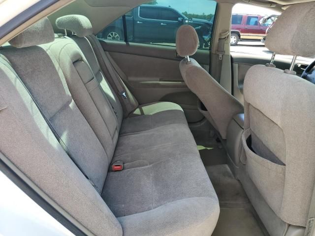 2004 Toyota Camry LE