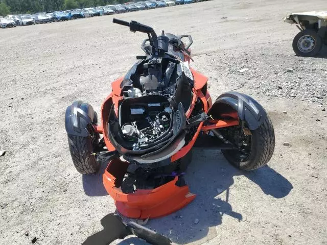 2014 Can-Am AM Spyder Roadster RS