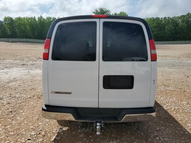 2017 Chevrolet Express G3500 LT