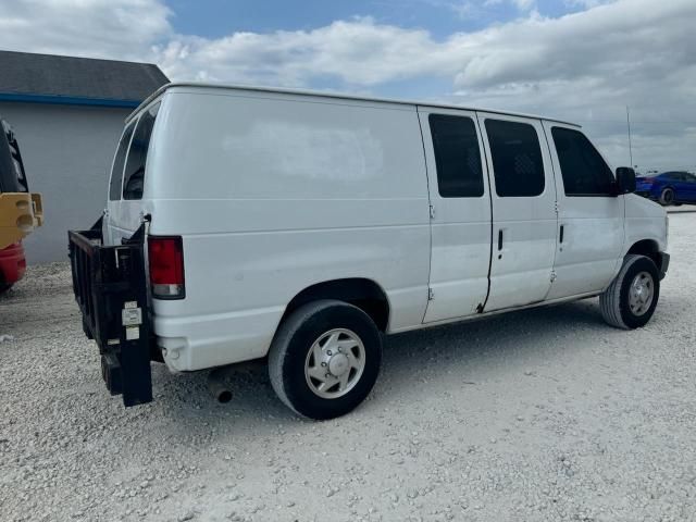 2013 Ford Econoline E350 Super Duty Van