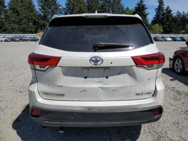 2017 Toyota Highlander SE