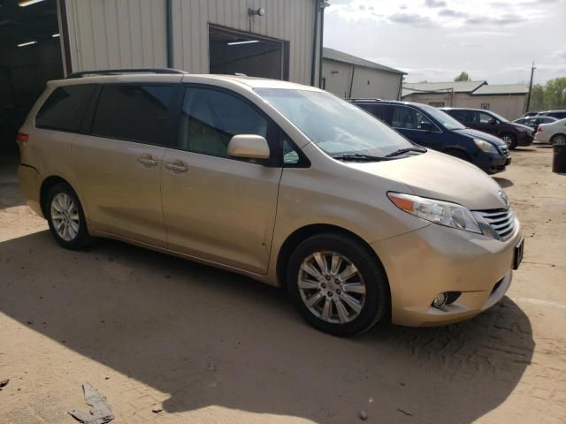 2012 Toyota Sienna XLE