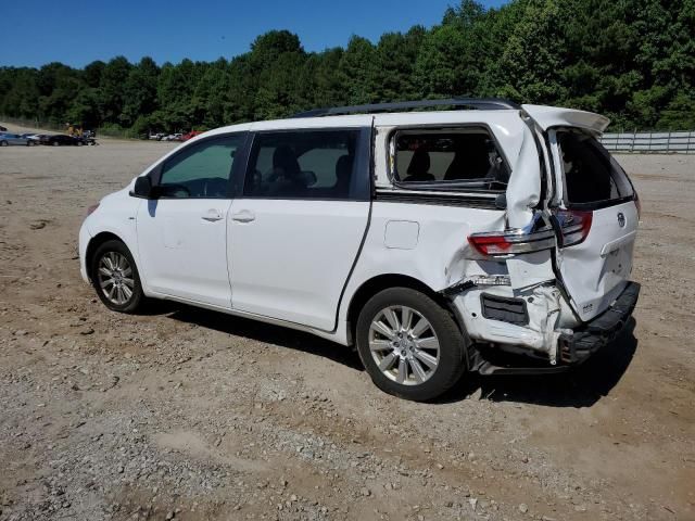 2017 Toyota Sienna LE