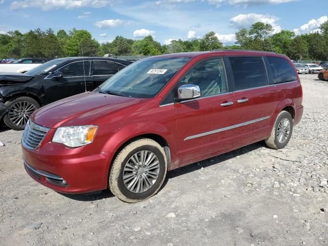 2016 Chrysler Town & Country Touring L