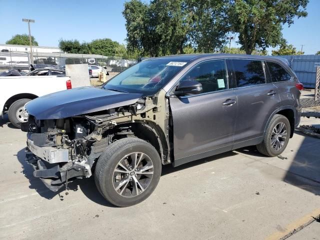 2019 Toyota Highlander LE