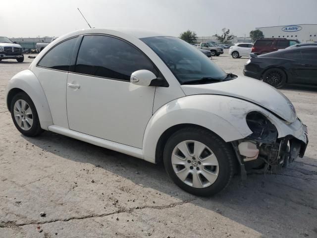 2010 Volkswagen New Beetle