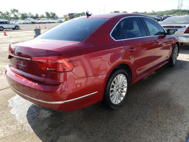 2016 Volkswagen Passat SE