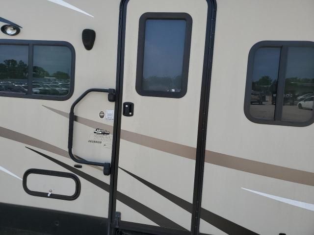 2016 Coachmen Freedom EX