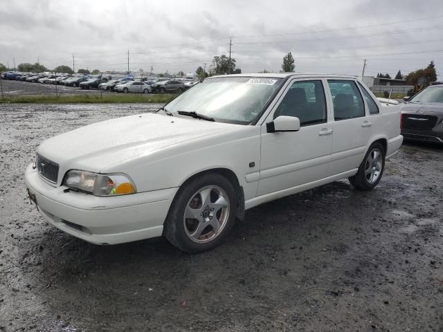 1999 Volvo S70 T5 Turbo